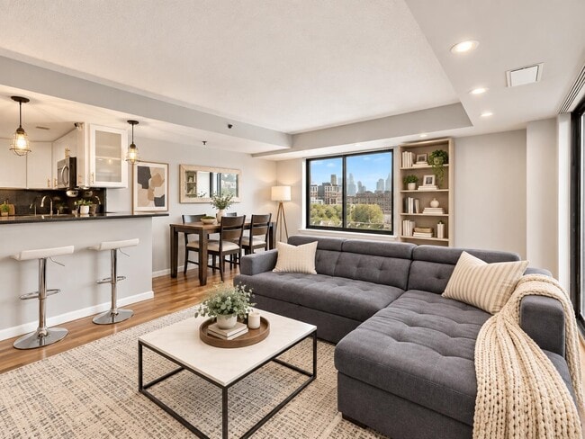700 1st St Unit 7W