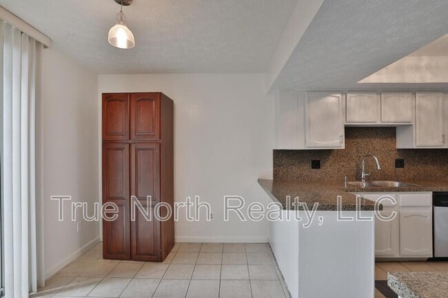 4966 Wintersong Ln