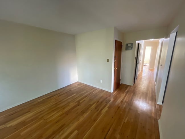 Photo - 72 Paerdegat 2nd St Unit 3fl