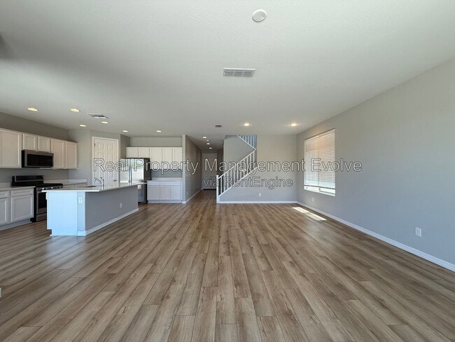 Photo - 5618 N 87th Dr