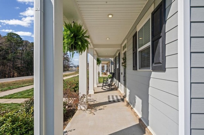 Photo - 14957 Holbrooks Rd