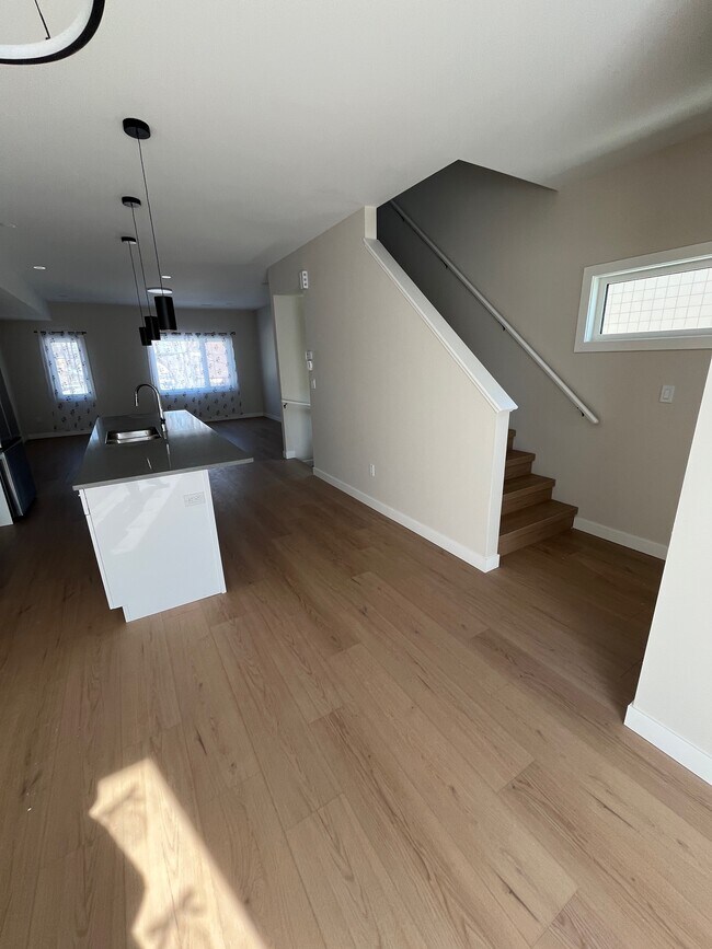 Photo - 345 Springfield Rd Unit 1