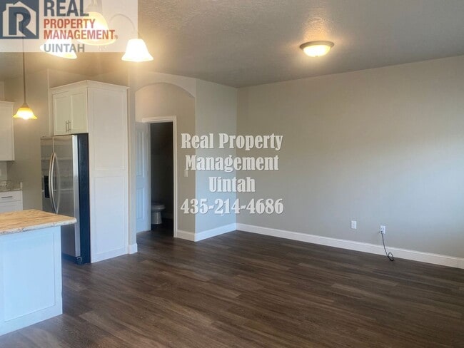 Photo - 3 bed 2.5 bath townhome in Fox Run. UNIT W...