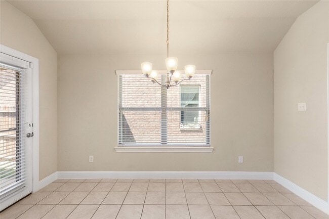 Photo - 3816 Fordham St