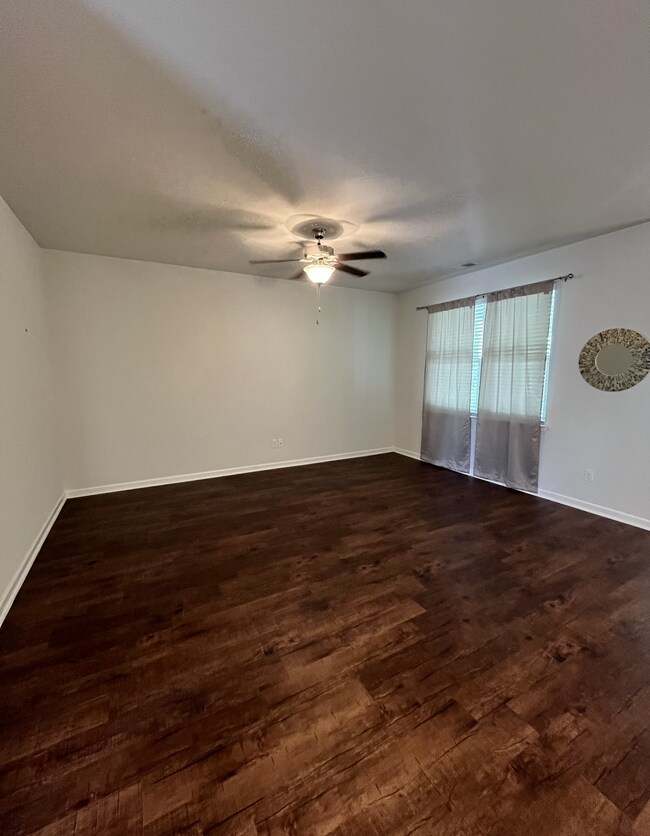 Photo - 161 Harmony Ln