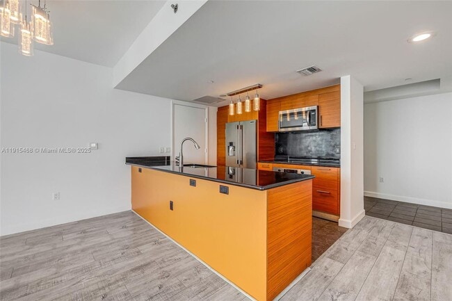 Building Photo - 50 Biscayne Blvd