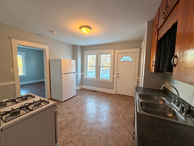 Photo - 2223 53rd St Unit UPPER FRONT