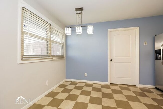 Photo - 116 Marshall Ct