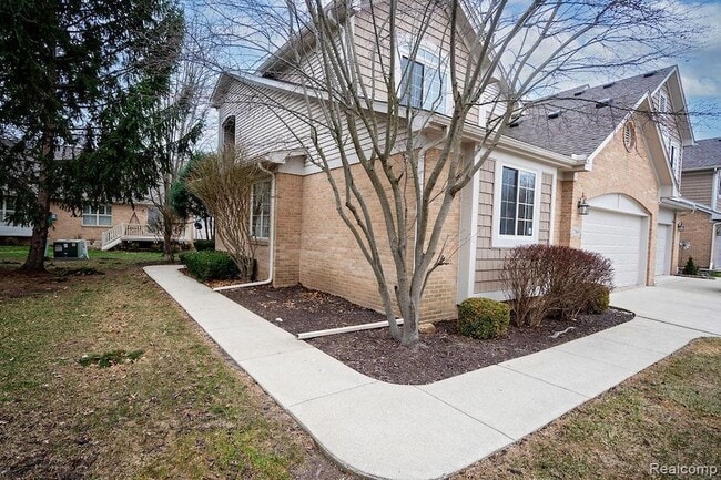 Photo - 23869 McCort Dr Unit 68