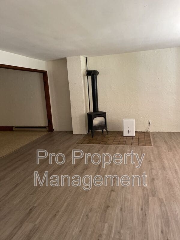 Photo - 60 Westwood Rd