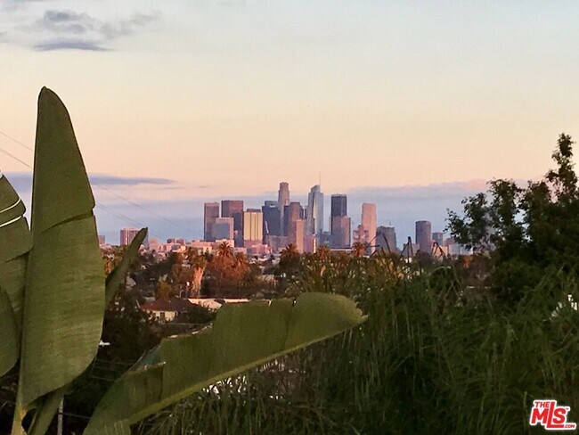 Photo - 1203 S Rimpau Blvd