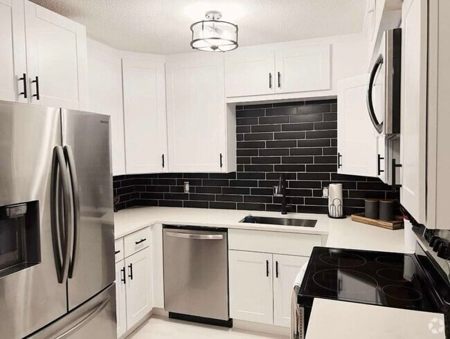 Building Photo - 2608 Park Rd Unit A Rental