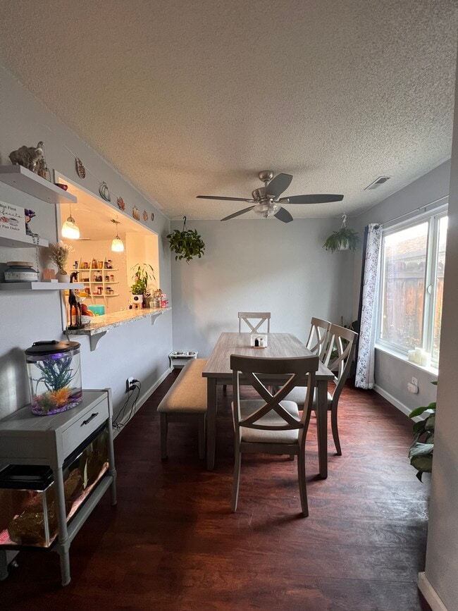 Photo - 13902 Lear Blvd