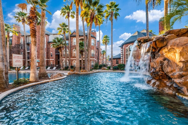 Building Photo - The Phoenician Rental