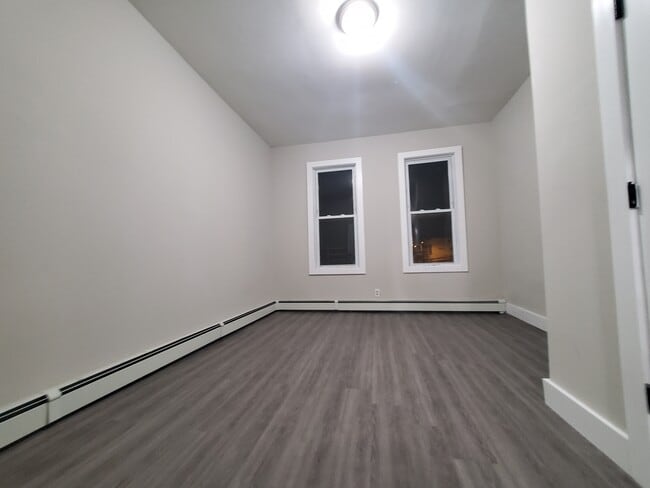 63 Greenville 2R - 61 Greenville Ave Unit 2R