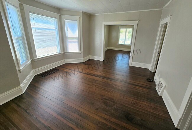 Photo - 1808 56th St Unit Lower