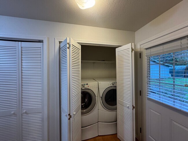 Photo - Home Sweet Home! 2 bedroom in Gig Harbor!