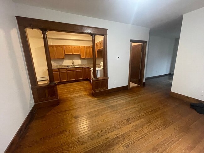 Photo - 57-59 Holbrook St Unidad 57 Holbrook