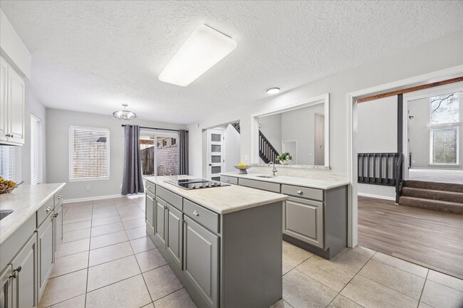 Photo - 15754 Walkwood Dr