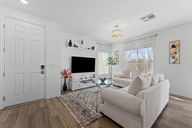 Photo - 237 Callen Falls Ave
