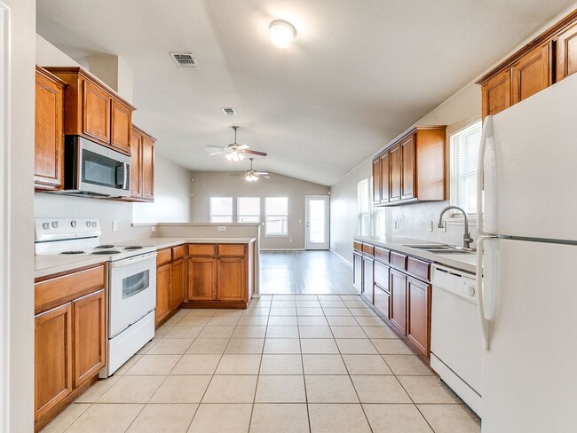 Photo - Beautiful Home in Edmond Community