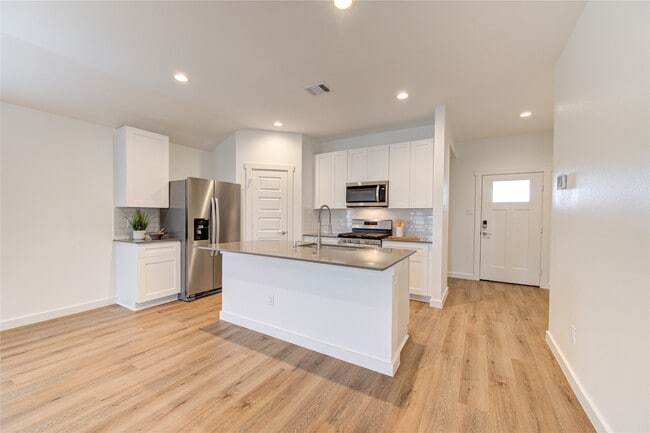 Photo - 29418 Emilys Rock Ln