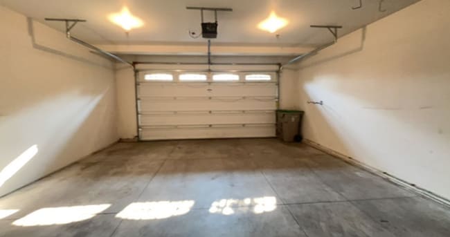 Photo - 3/2.5 in Boise-2 Car Garage, Fireplace, Vaulted Ceilings, Landscaping Included.