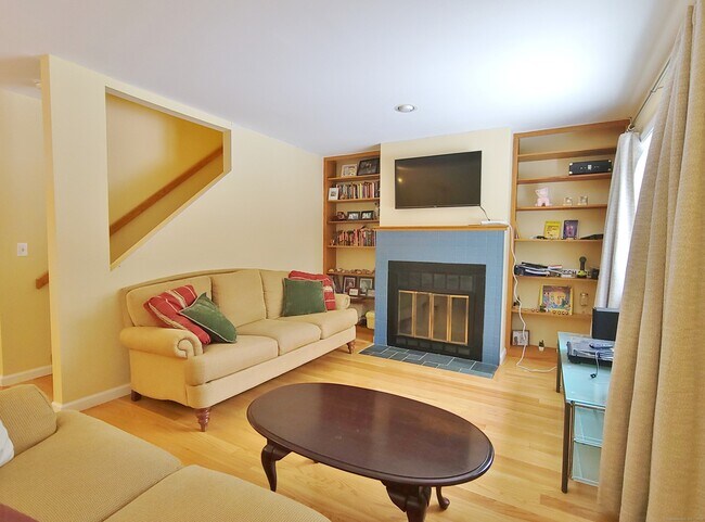 Photo - 141 Courtyard Ln Unit 141