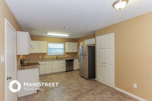 Photo - 1015 Flower Dr