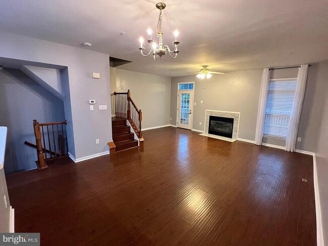 Building Photo - 439 Amelanchier Ct