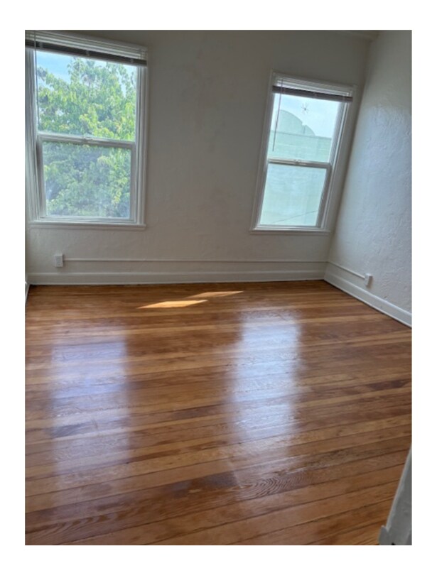 Photo - 1523 N McCadden Pl