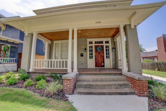 Building Photo - Historic District Gem | 2 Bed, 1 Bath | Ti... Rental