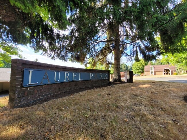 Photo - Conveniently located South Kirkland near Downtown-Laurel Park Unit 228