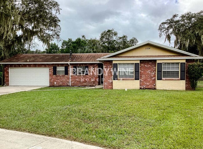 Building Photo - 1024 Hallwood Loop