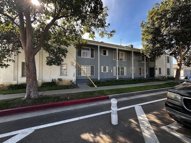 Photo - 5404-5412 San Vicente Blvd LP
