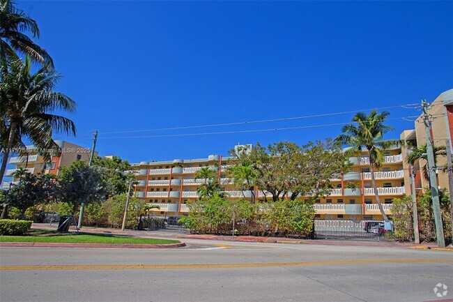 Building Photo - 7900 Tatum Waterway Dr Unit 406 Rental