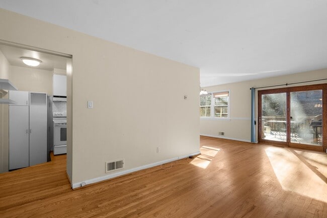 Photo - 4 Bedroom 3.5 Bathroom - Van Ness/Tenleytown Semi Detached Home - Attached 1 Car Garage