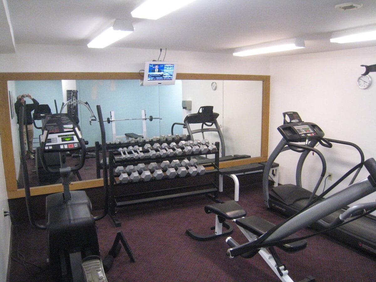 Salle de fitness ouverte 24h/24 et 7j/7 - 250 Heath