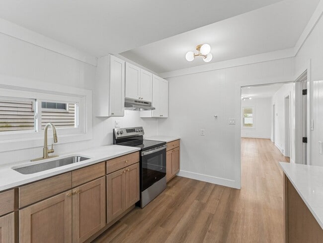 Photo - 8534 Orchard Ave