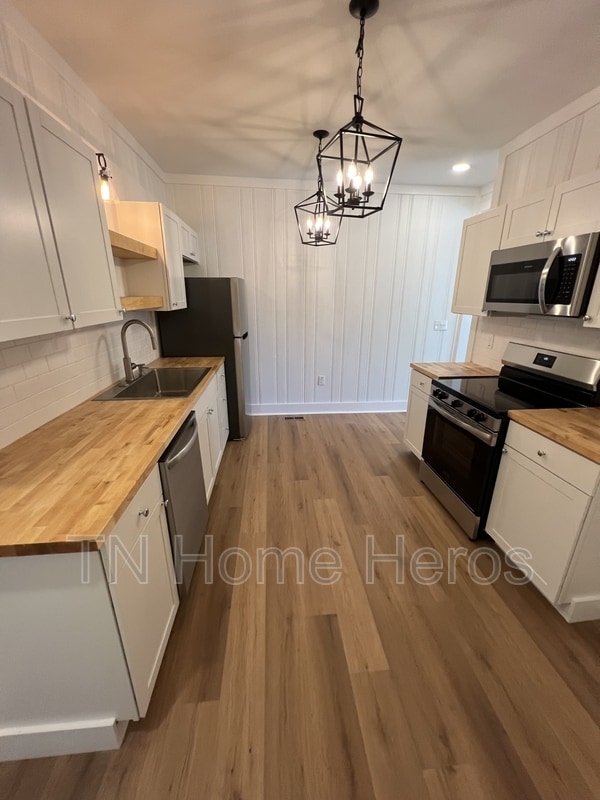 Photo - 2811 E 5th Ave