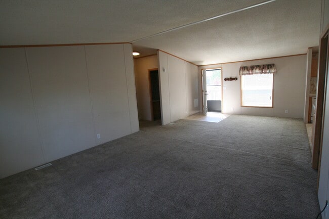 Photo - 3 Bedroom Modular Home in Babcock Vista!