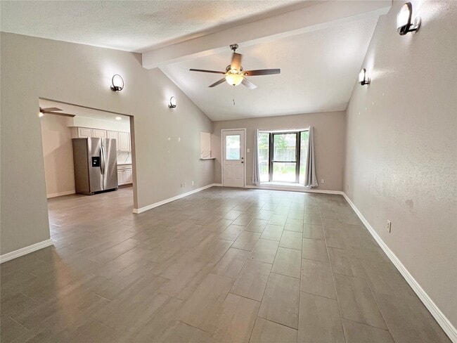 Photo - 6210 Creekside Ln