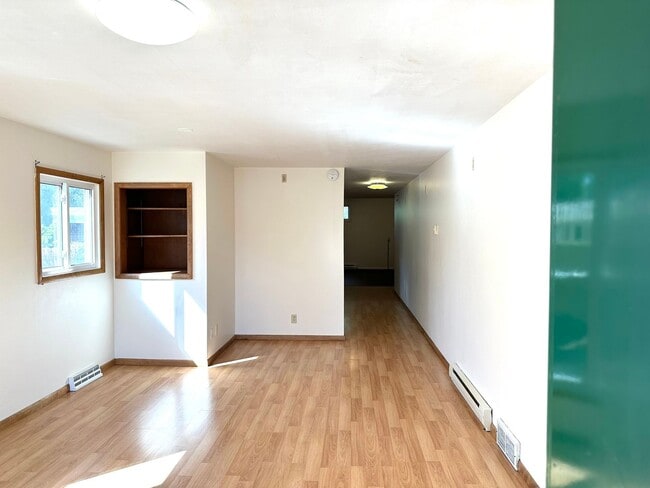 Photo - 2 Bedroom 1.5 Bath Duplex - South Fargo