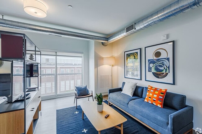 Studio Guest Suite b - The Foundry at 41st