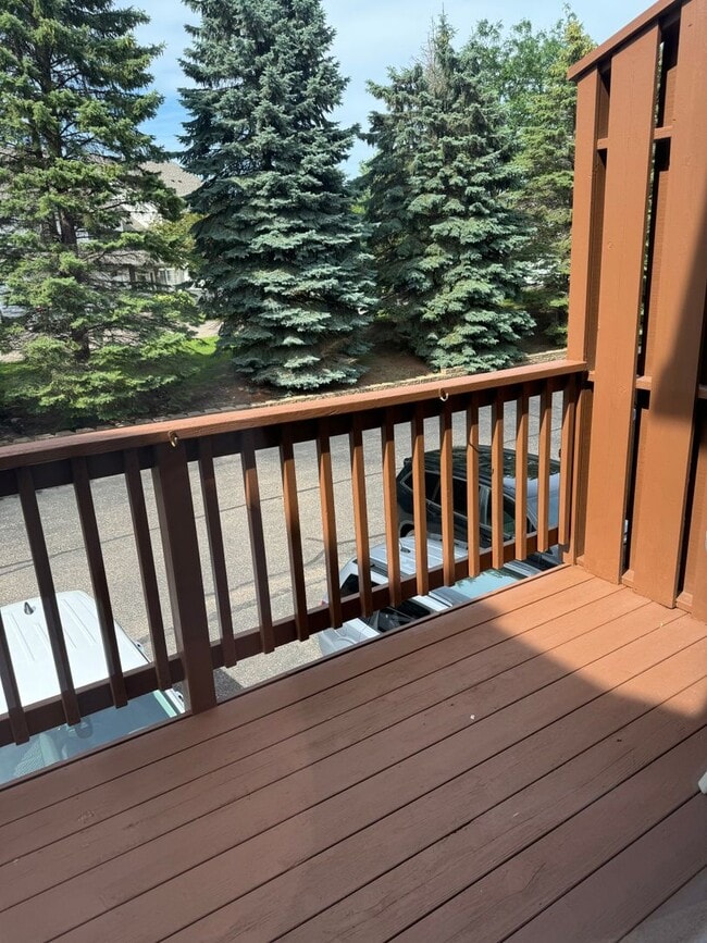 Photo - Great Location *2Bed*1.5Bath Townhouse - Oakdale-Available May 1