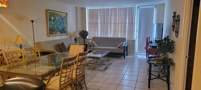 3725 S Ocean Dr Unit 323