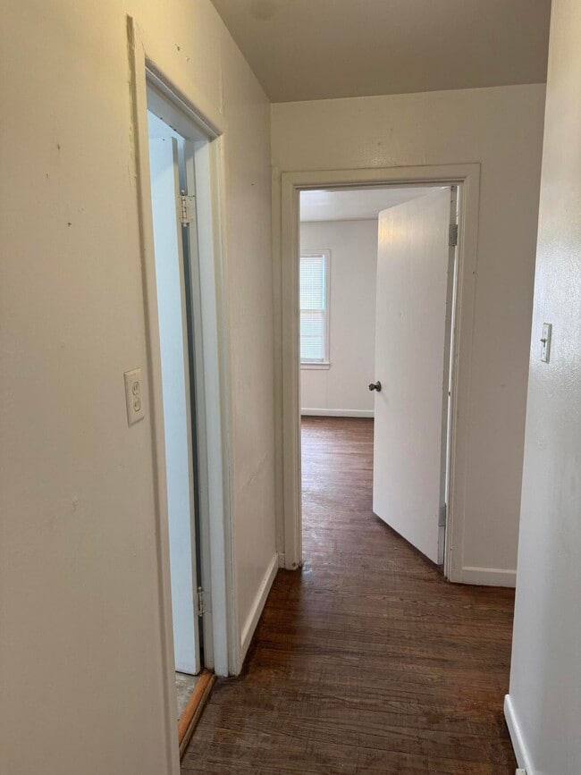 Photo - 2514 43rd St