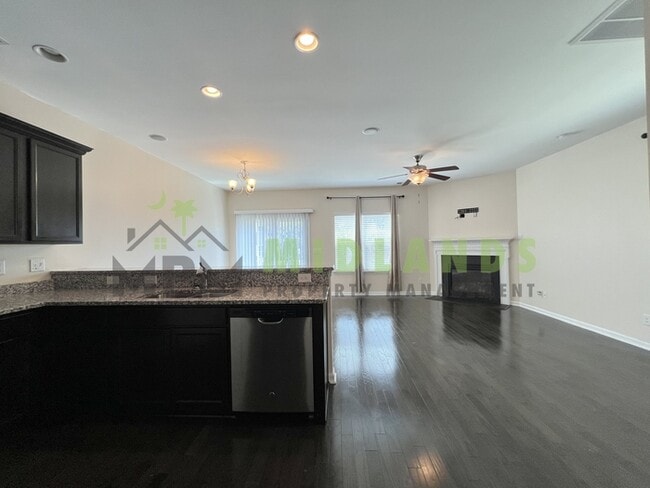 Photo - 120 Brewers Oak Ln