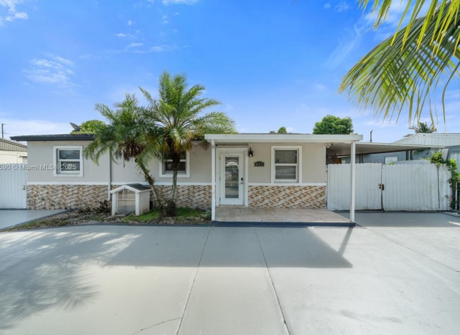 Building Photo - 845 NW 2nd St