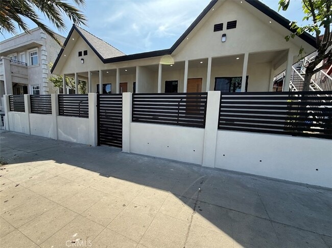 Building Photo - 1167 N Virgil Ave Unit 1167 Rental